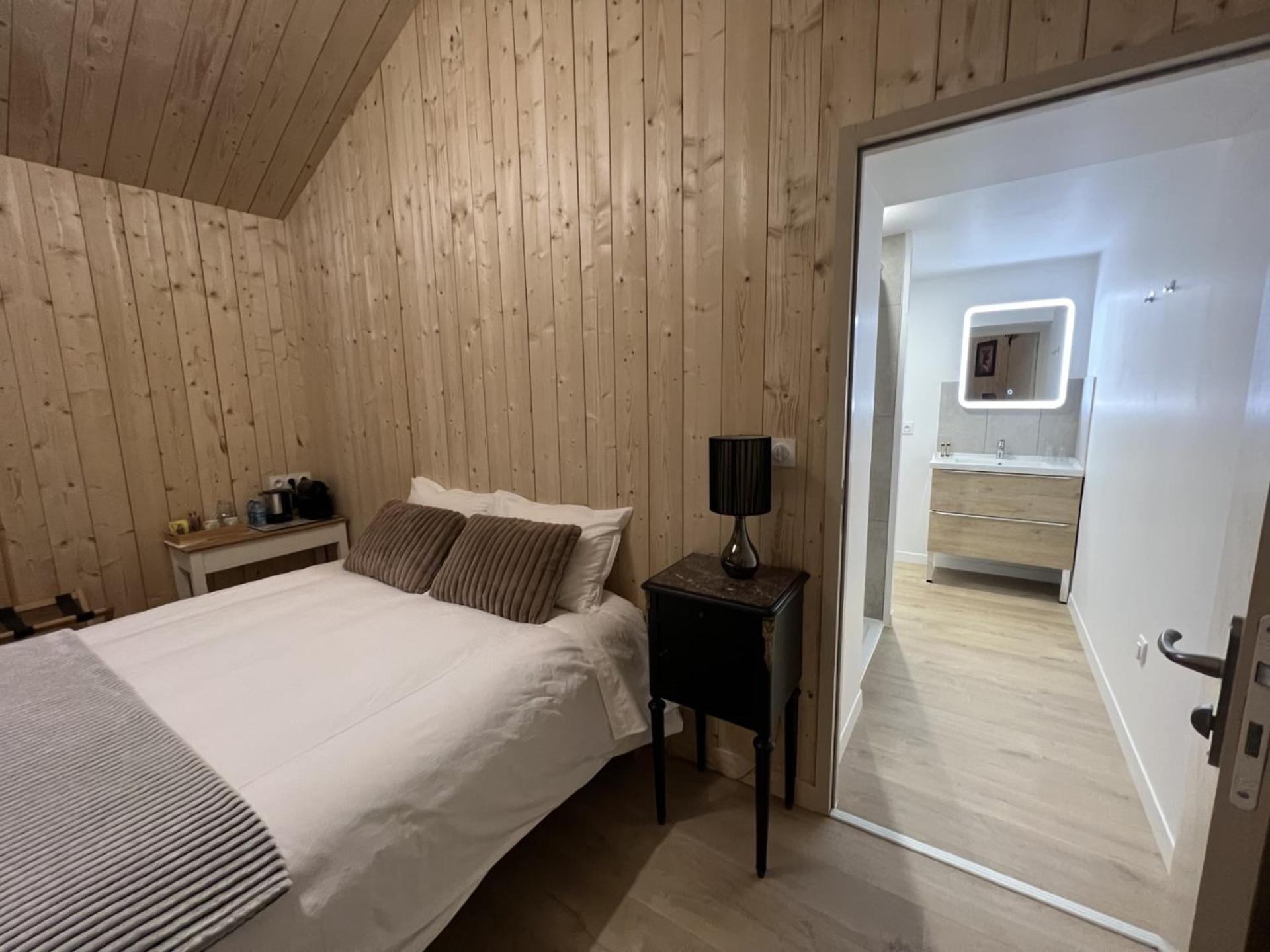 Au Logis De Bellefois - Chambres D'Hotes Neuville-du-Poitou Exteriér fotografie